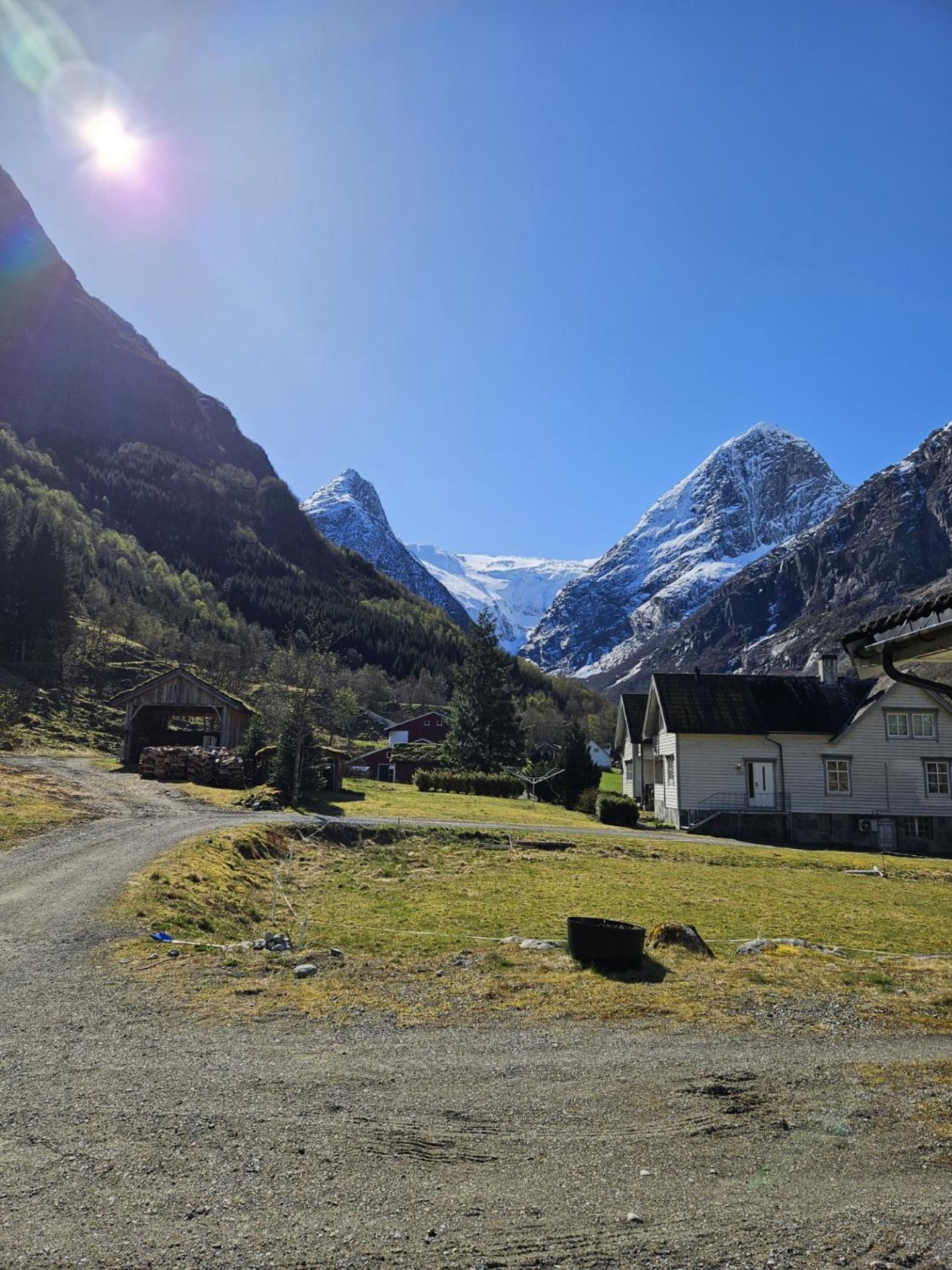 Villa Trollbu Aabrekk Gard Briksdalsbre Exterior foto