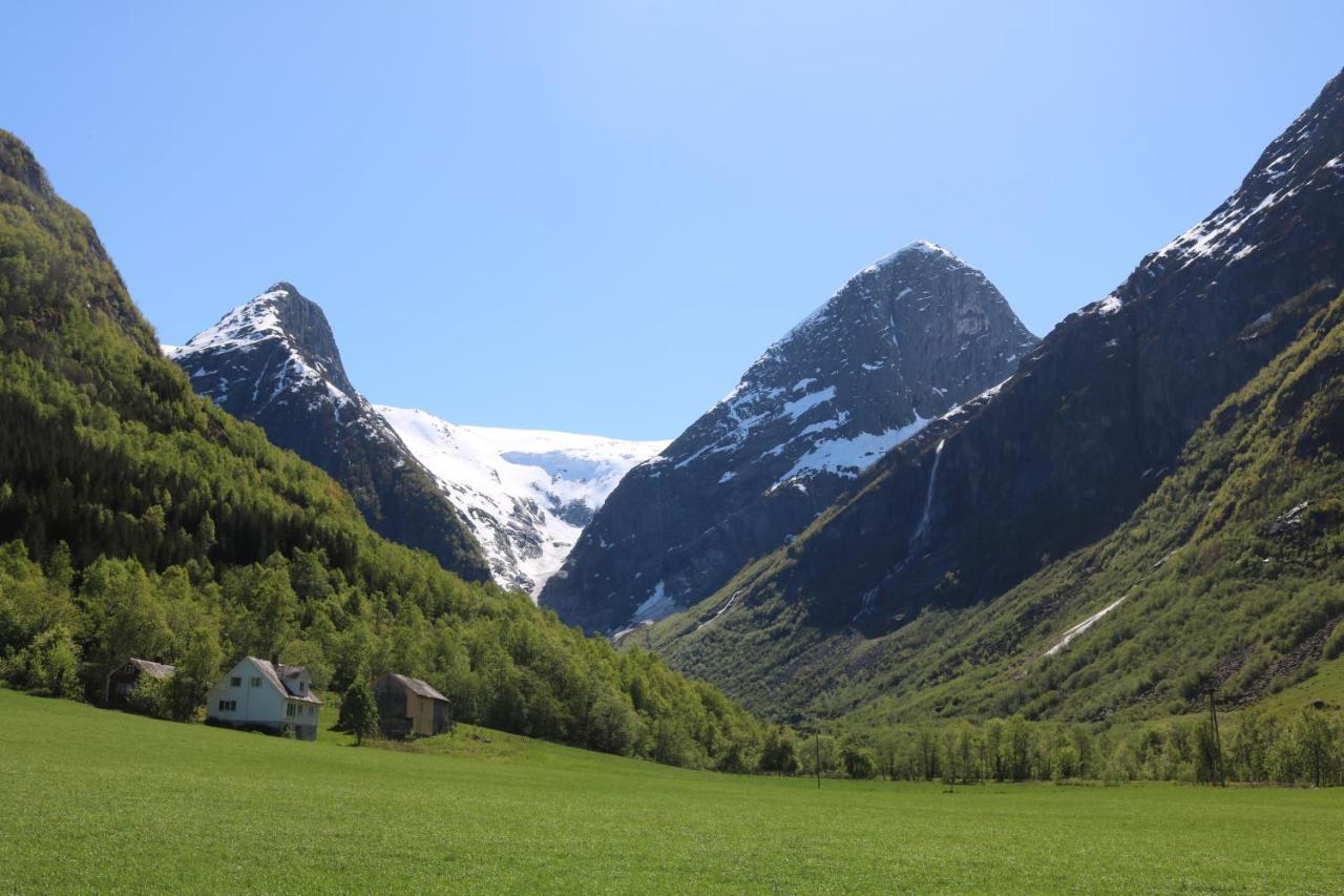 Trollbu Aabrekk Gard Villa Briksdalsbre Exterior foto